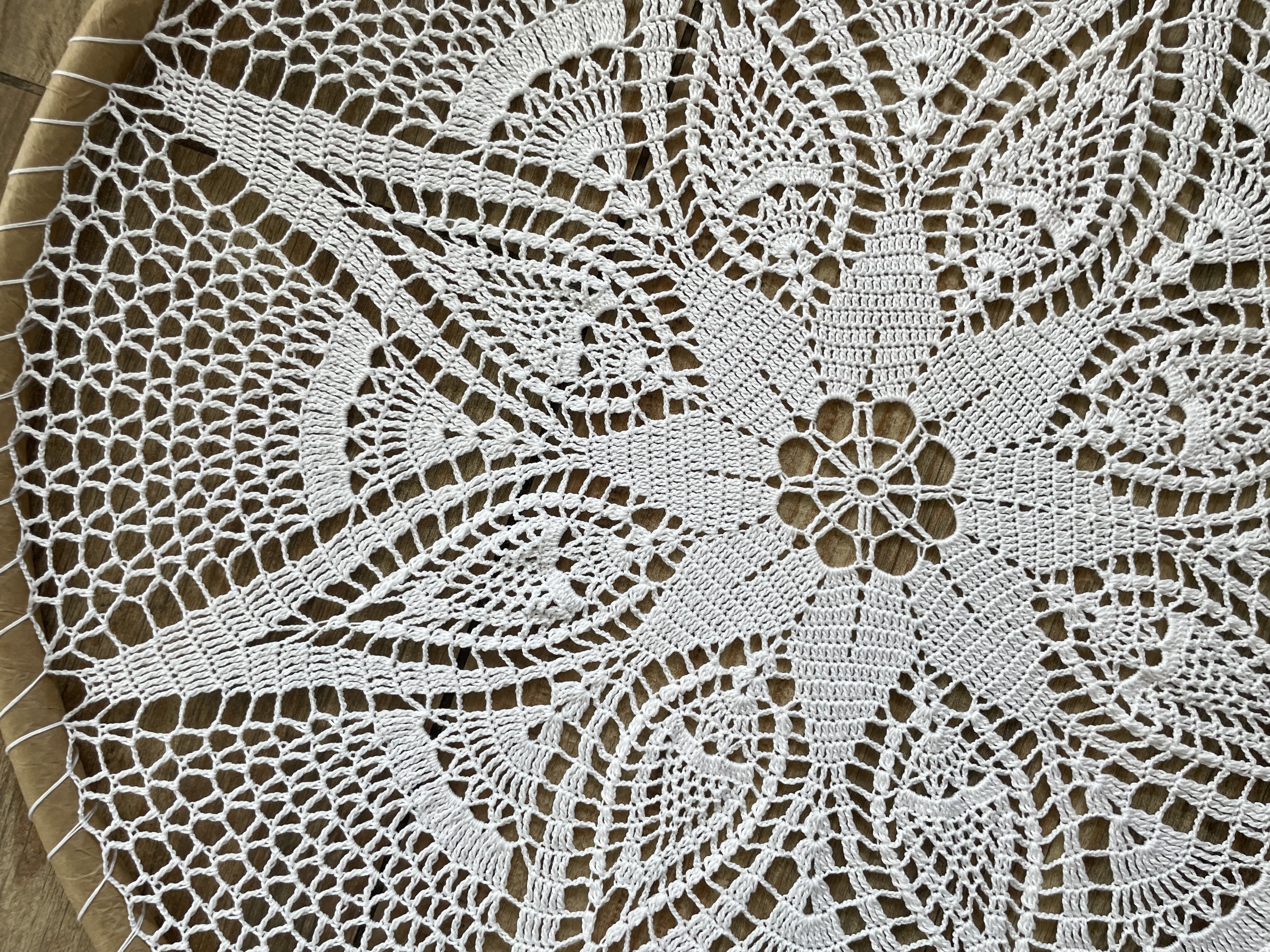 VELKÁ ručně háčkovaná MANDALA