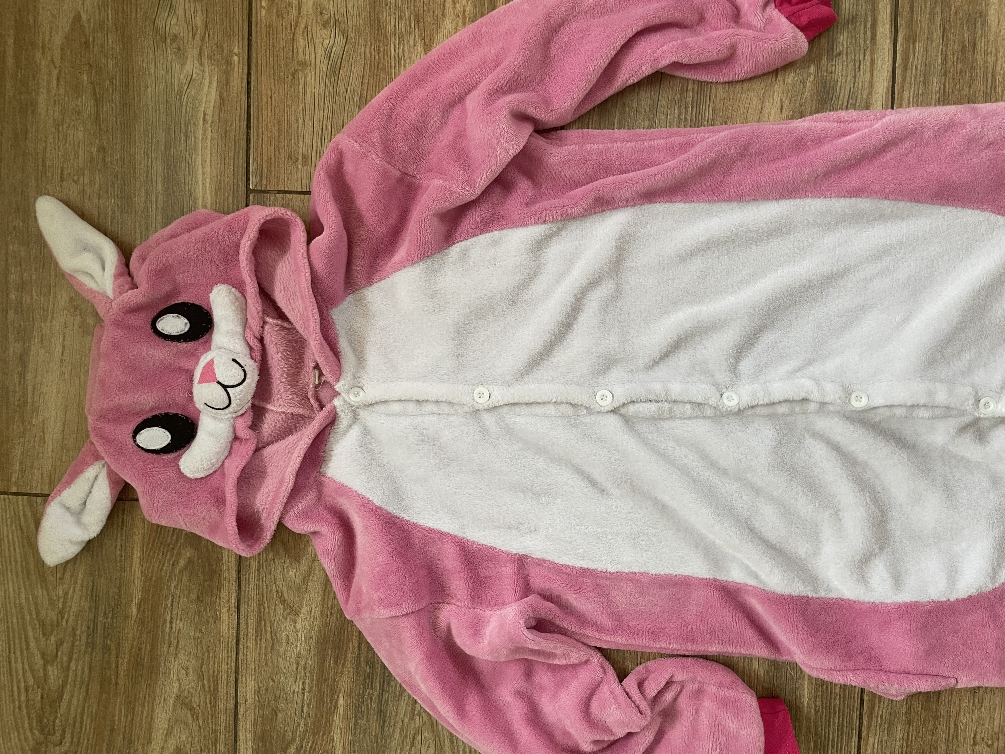 OVERAL KRÁLÍČEK BUNNY