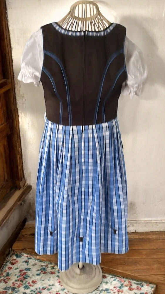 dámské šaty s halenkou v dirndl, selském stylu vel. 40/42