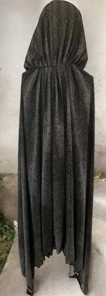 karnevalový kostým plášť s kápí VEČERNICE