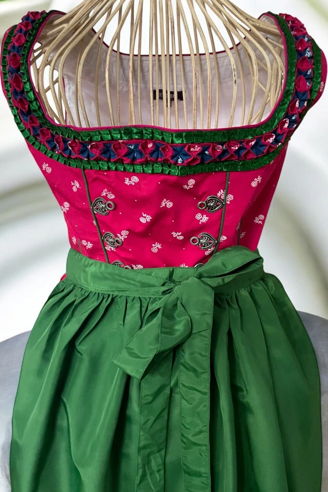 dámské šaty v DIRNDL, selském stylu vel. 38