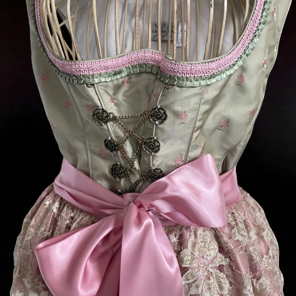 Dámské elegantní dirndl, selské šaty vel. 44/46