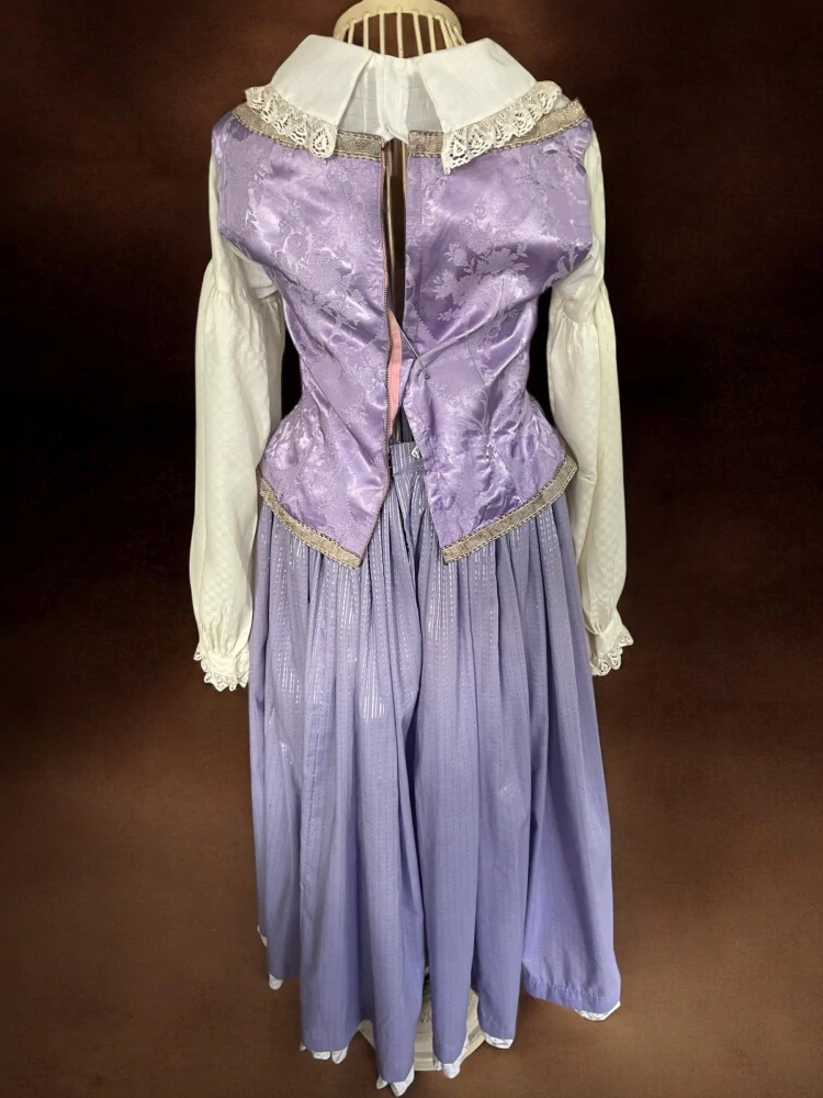 Karnevalový kostým šaty v historickém stylu vel. 36 VADA