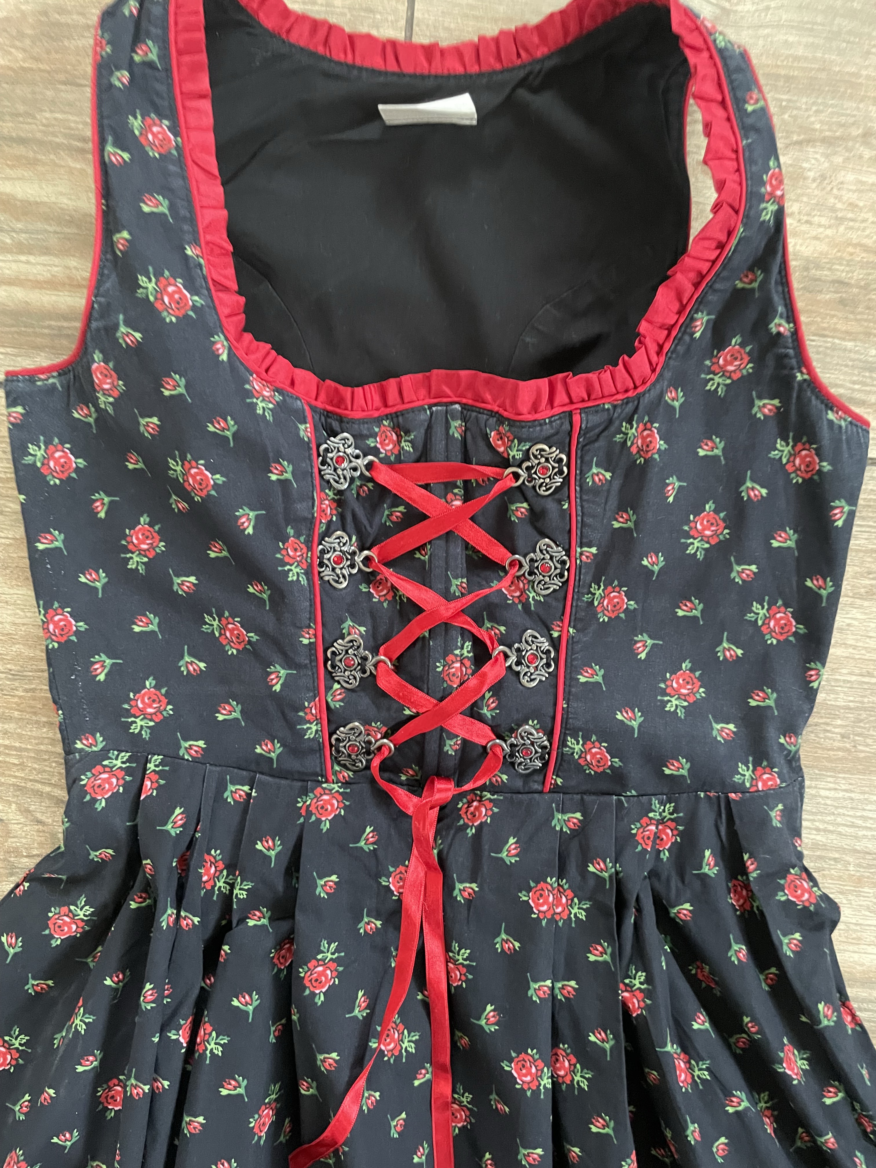 Dívčí / dámské šaty dirndl, selský styl vel. XS