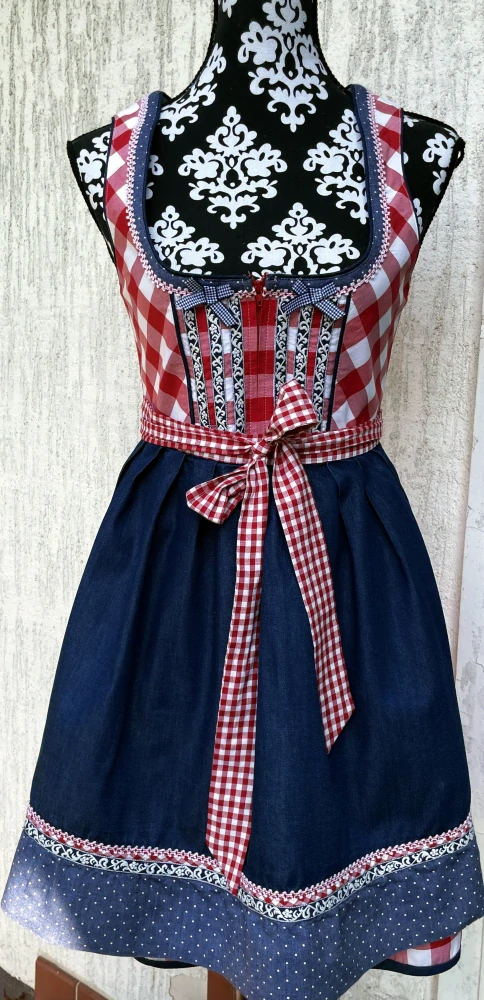Dámské dirndl šaty, selský styl vel. 36