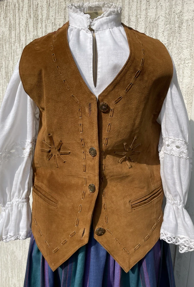 Dámská kožená vesta ve selském, vintage, country, western stylu vel. 36