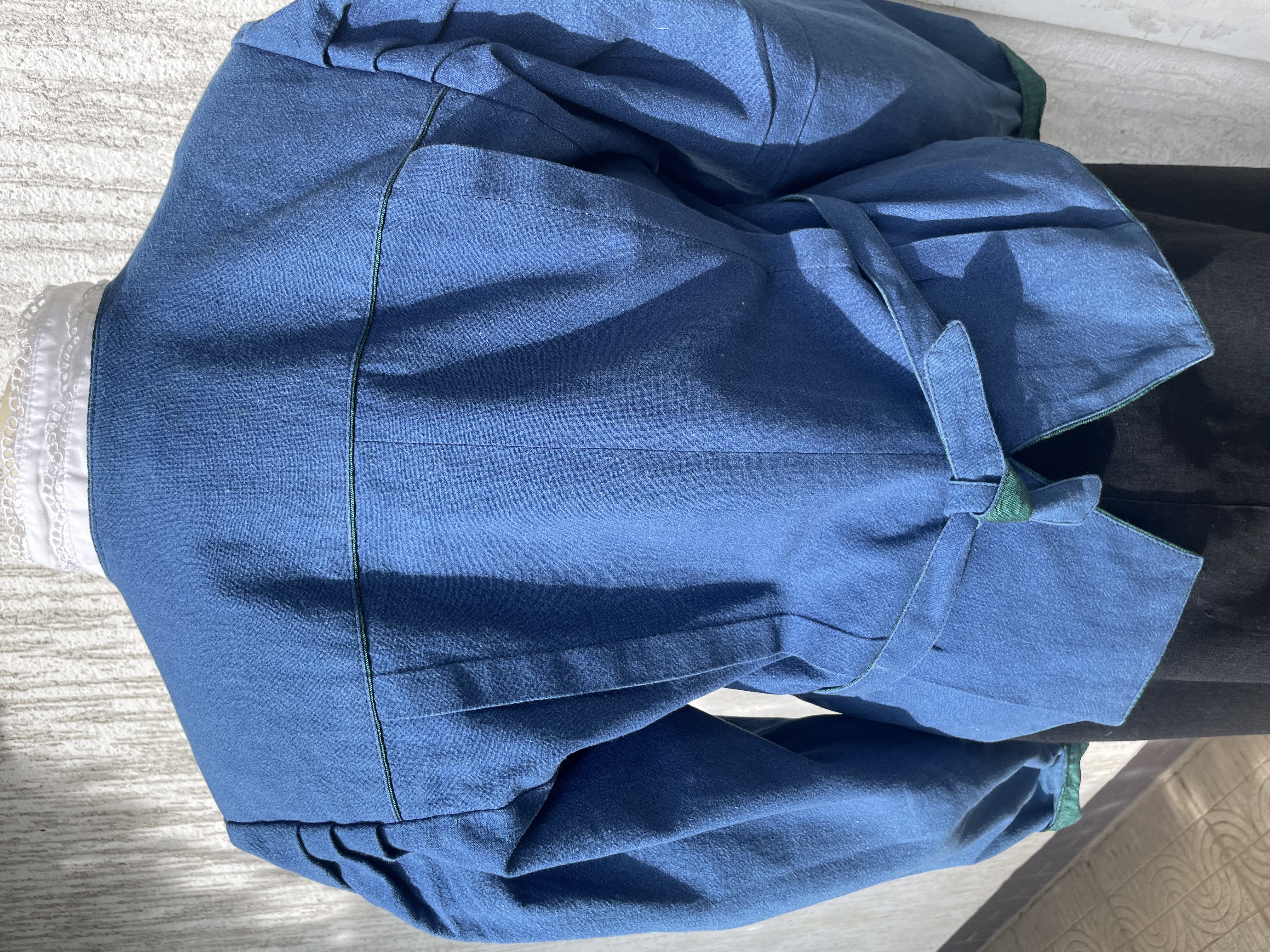 Dámský kabátek v selském stylu vel. 40