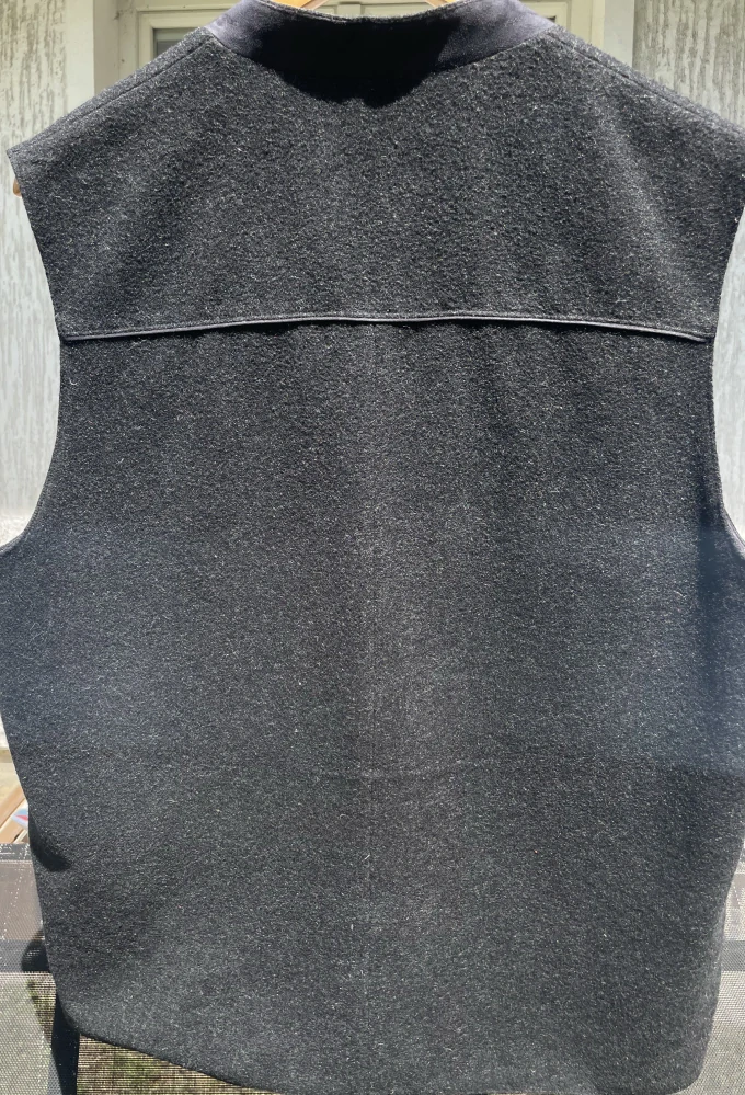 Pánská vlněná vesta v selském stylu vel. L