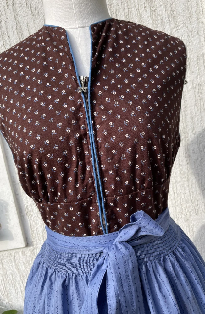 Dámské selské dirndl šaty se zástěrou vel. 38