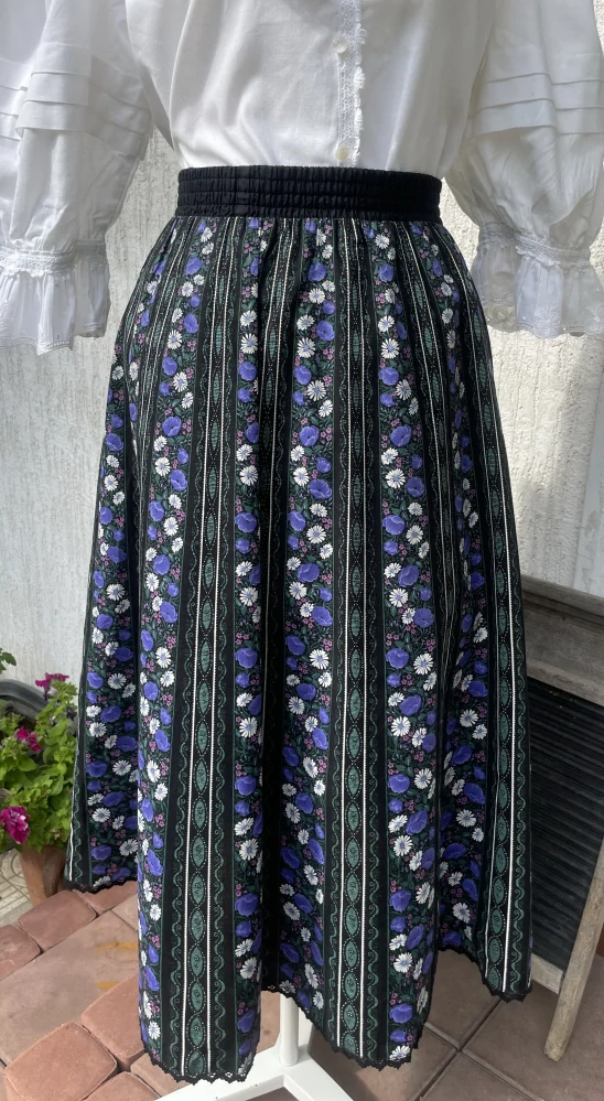 Dámská sukně v selském stylu vel.  40/42