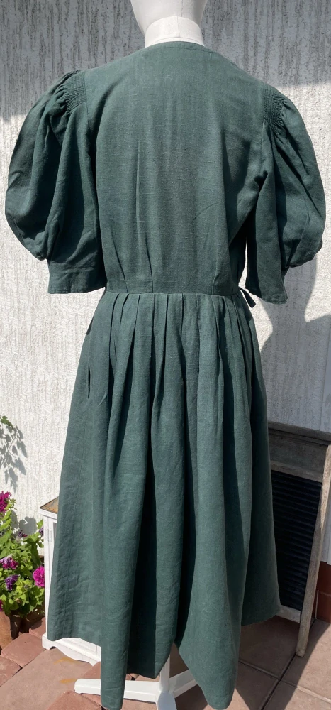 Dámské šaty v lidovém, selském stylu vel. 38/40