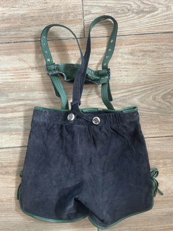 Chlapecké dirndl kraťasy prostý hoch vel. 122/128