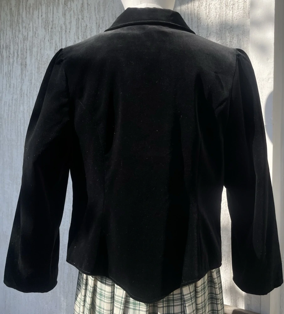 Dámské sako v dobovém, selském stylu vel. 42/44