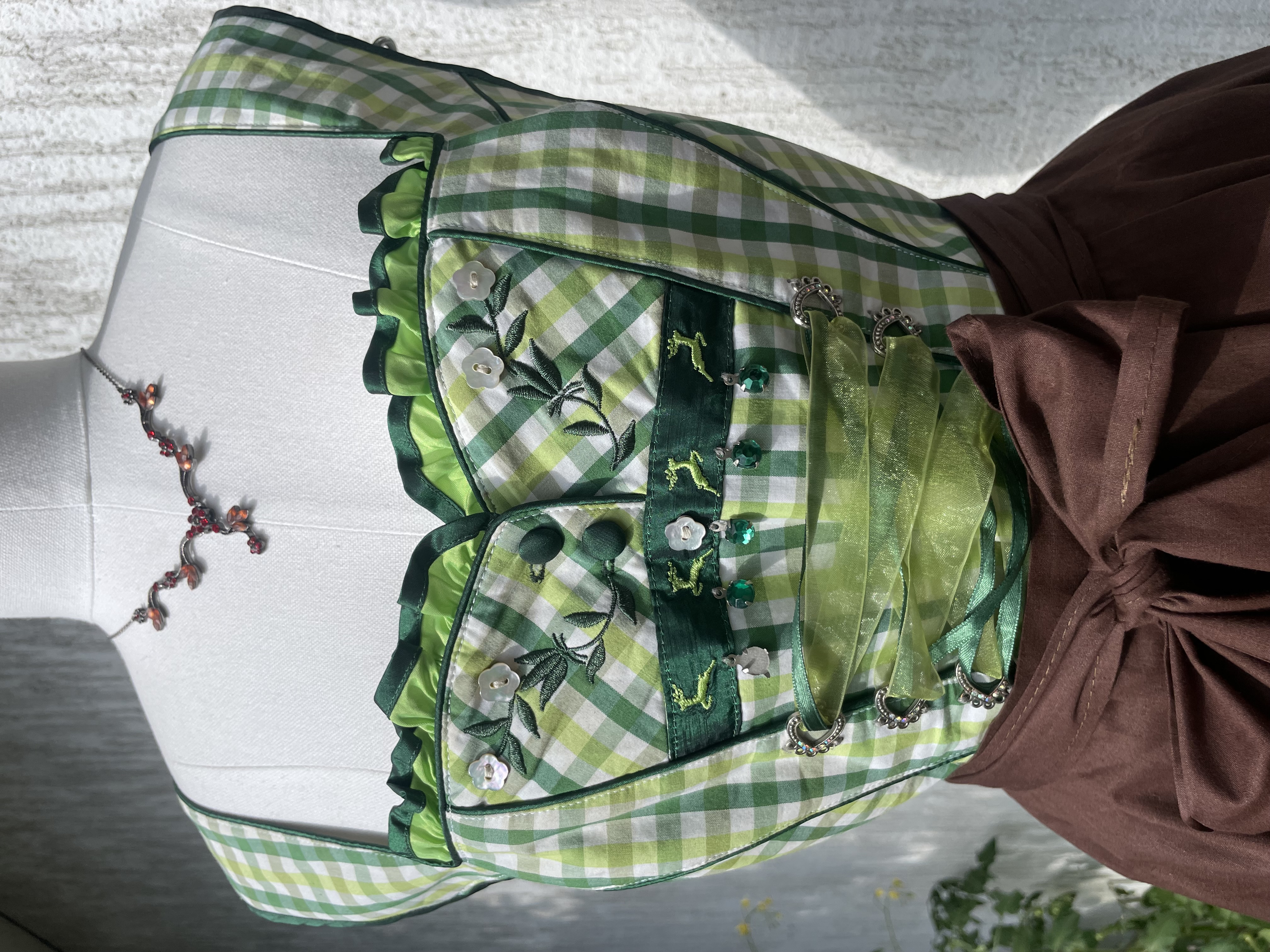Dámské dirndl šaty selský styl Oktoberfest vel. 40