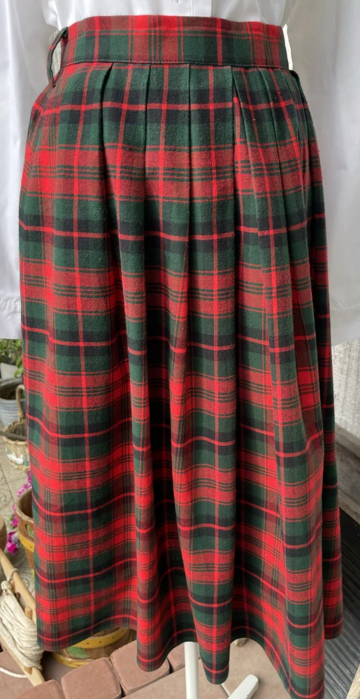 Dámská teplá sukně ve skotském, vintage stylu vel. 36