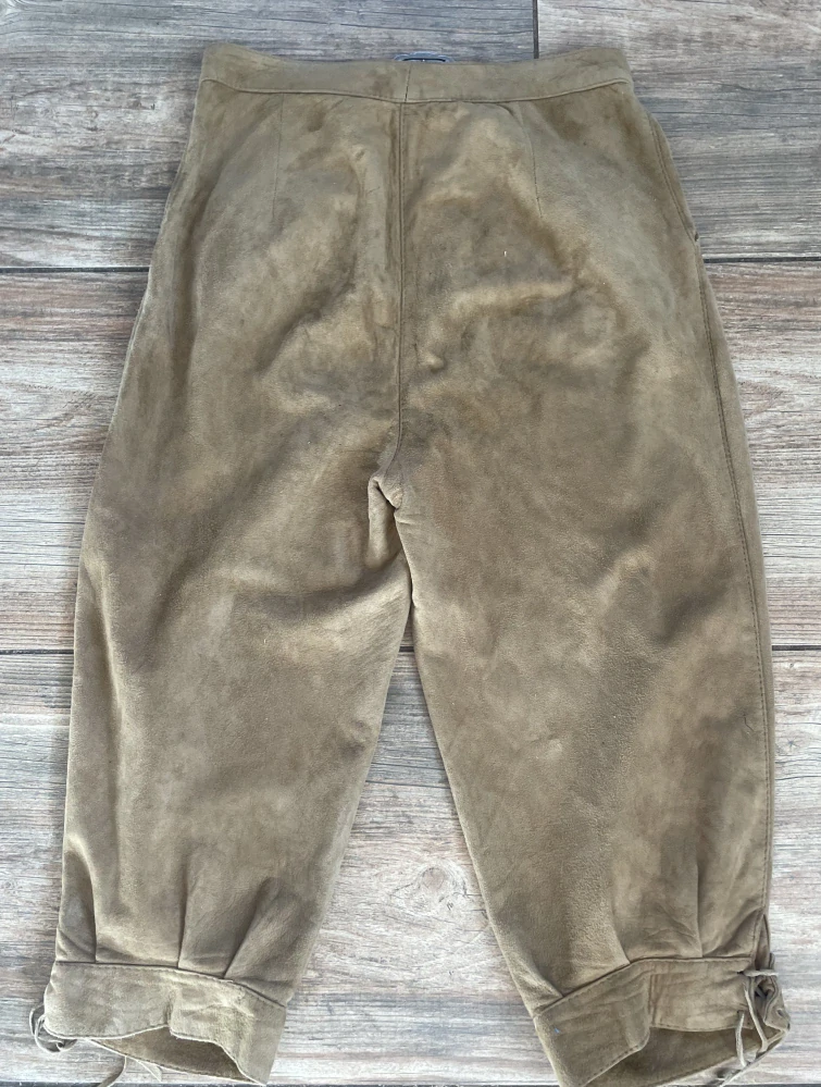 Dámské kraťady dirndl, selské, dobové, vintage vel. 36