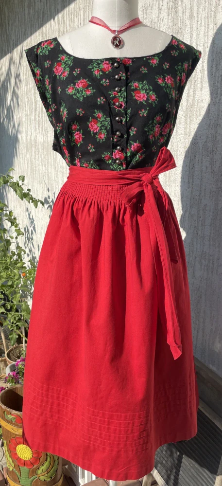 Dámské dirndl šaty selský styl vel. 44/46