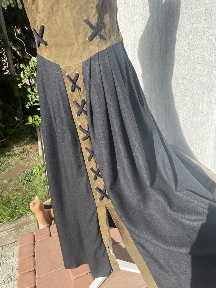 Dámské šaty v selském, dobovém, vintage stylu vel.  38