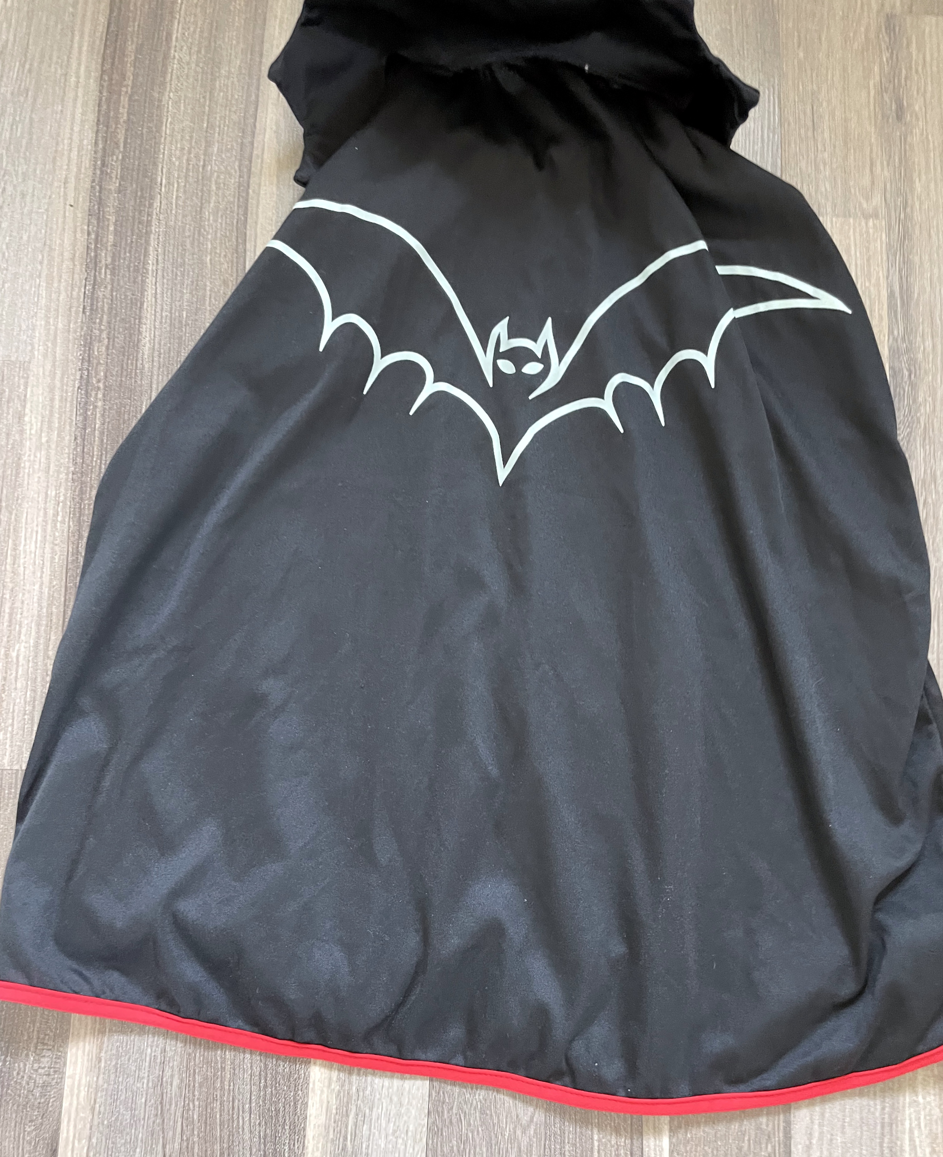 karnevalový kostým PLÁŠŤ UPÍR, ČARODĚJ