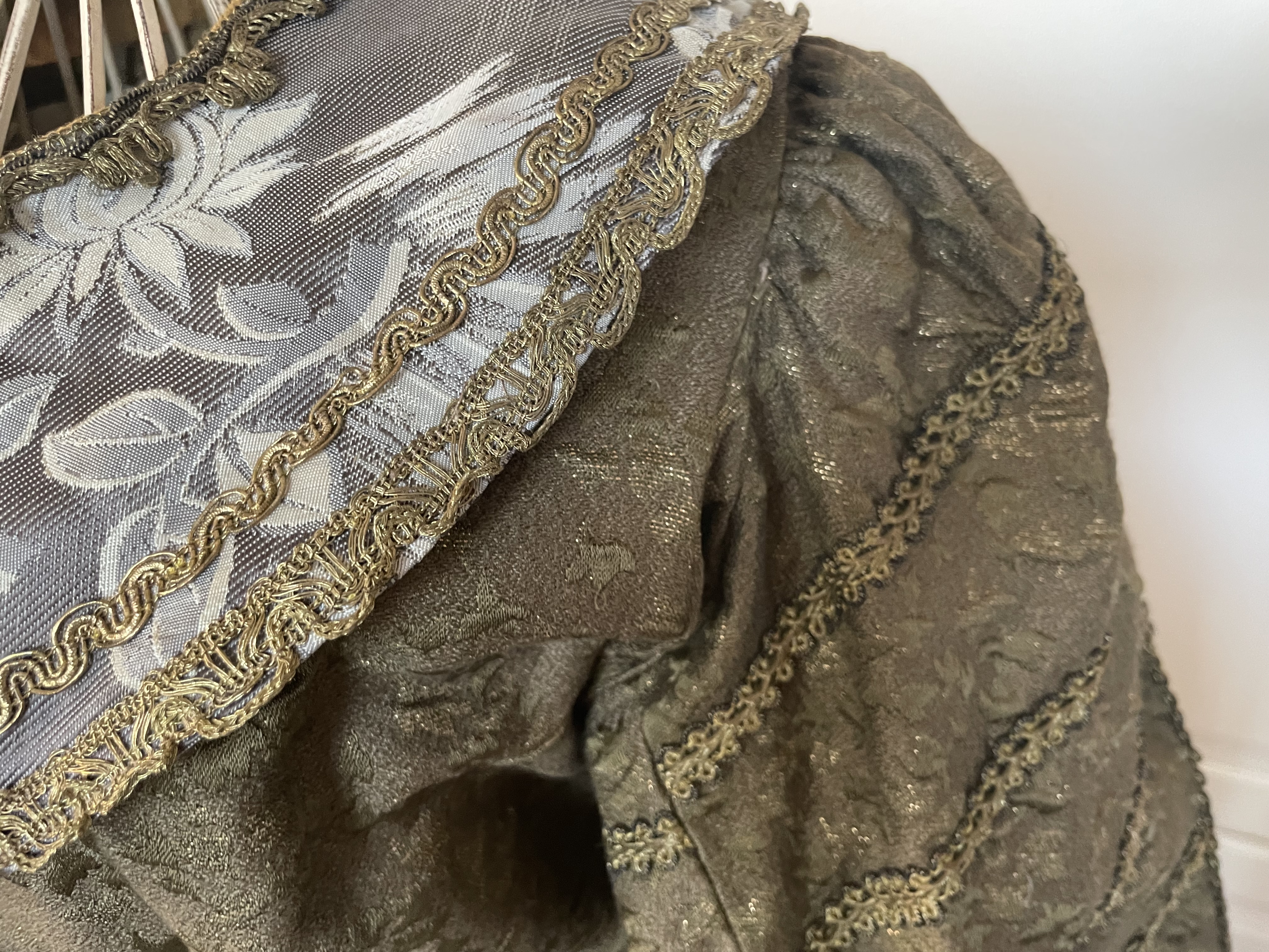 dámské šaty v historickém stylu šlechtična, princezna vel. 36/38