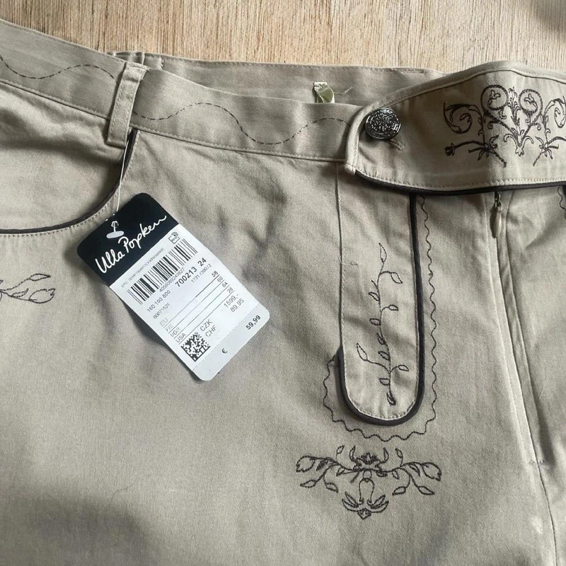 letní dirndl kraťasy vel. XL
