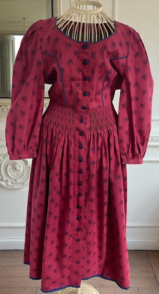 Dámské bavlněné šay dirndl, selský, dobový styl vel. 38