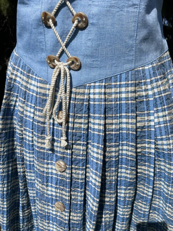 Dámské šaty v dirndl, selském stylu vel. 40