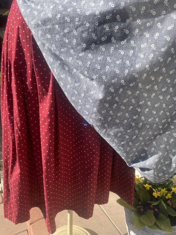 Dámské dirndl šaty, selský styl vel. 40