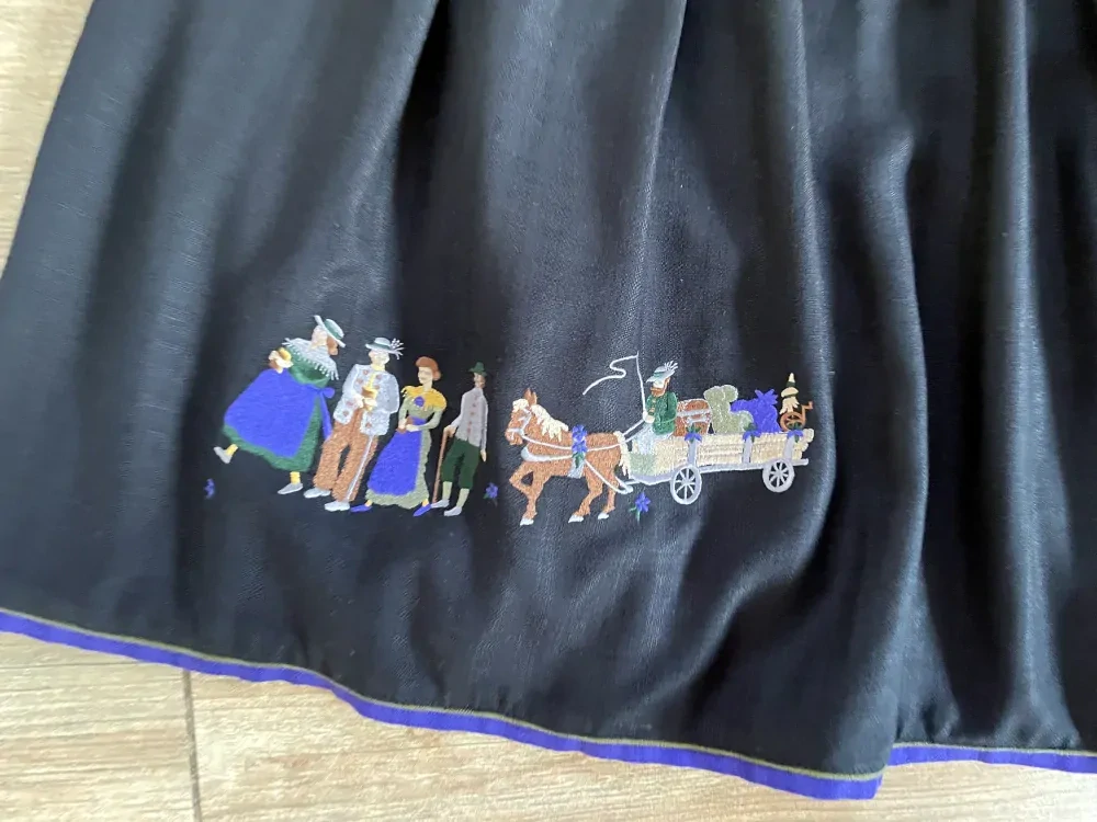 Dámská dlouhá sukně v dobovém, selském, vintage stylu vel. 36