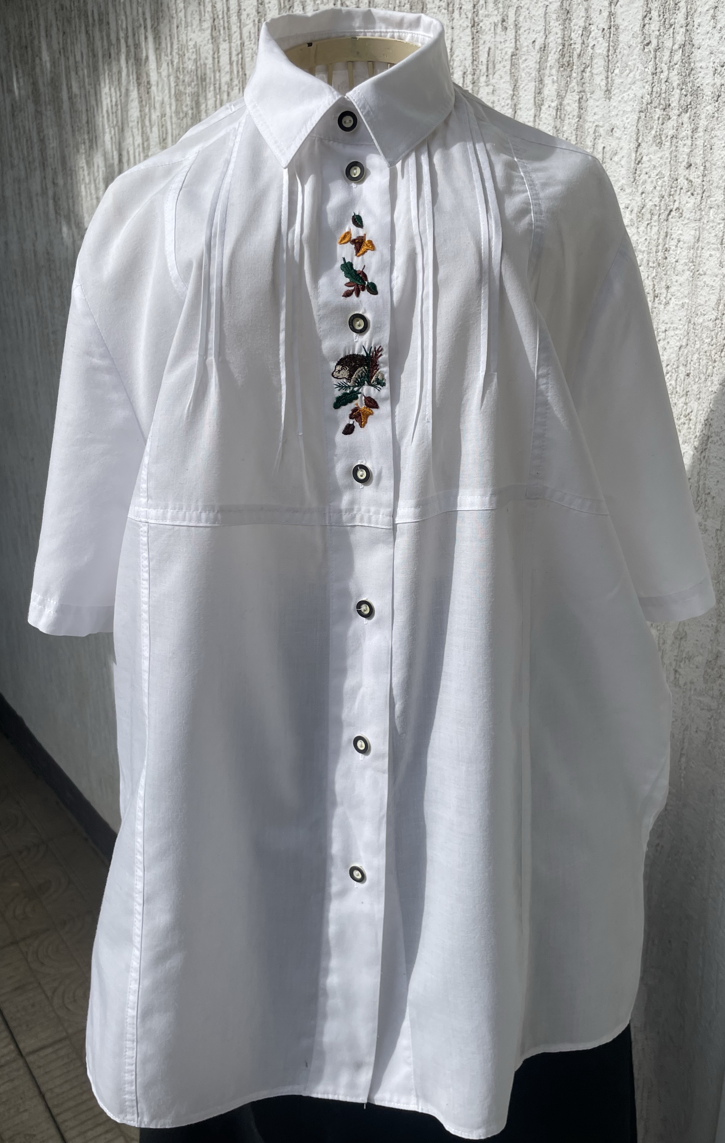 Dámská halenka v mysliveckém, selském stylu vel. 42