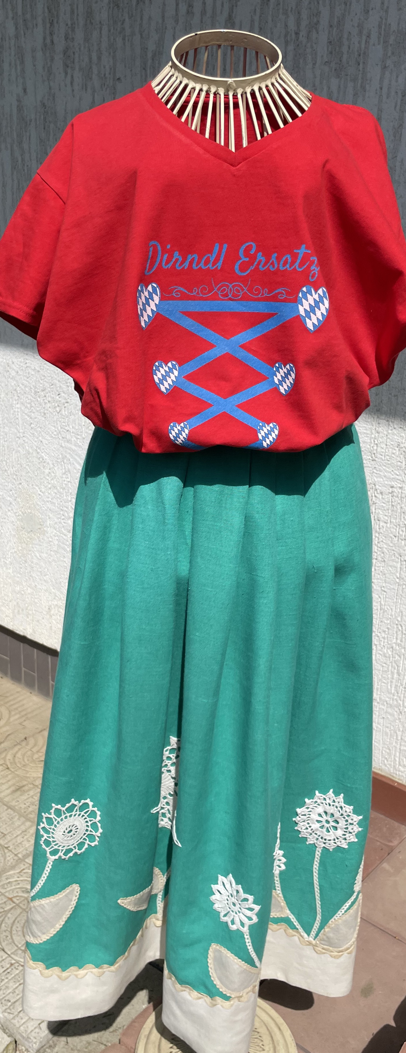 Dámské trikčo v dirndl, selském stylu vel. 46