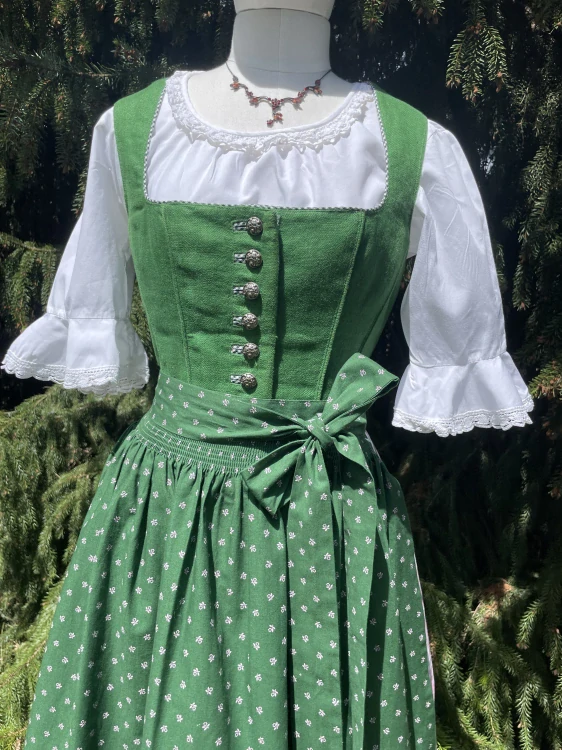 Dámské dirndl šaty, selský styl vel. 36