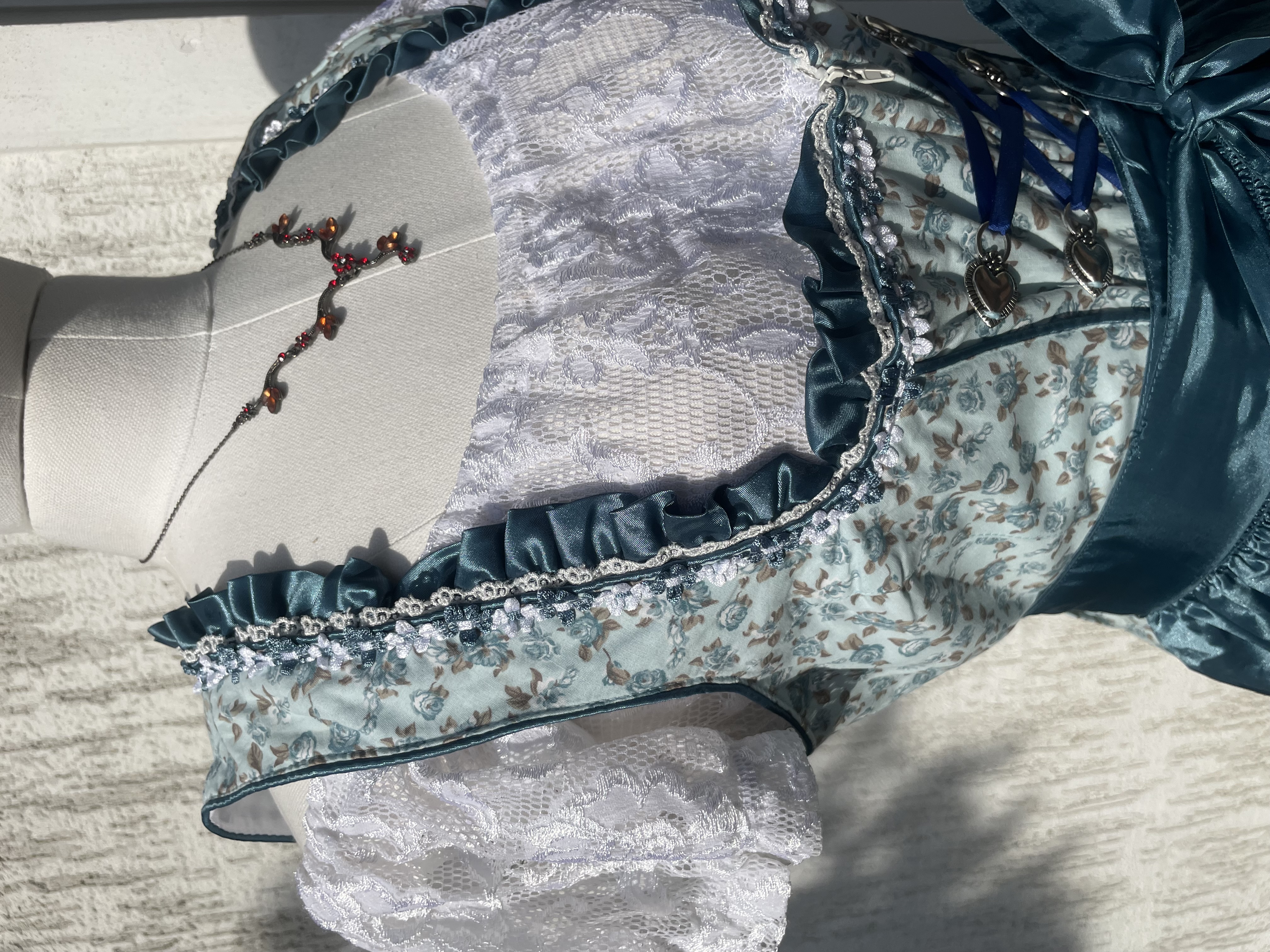 Dámské dirndl šaty, selský styl, Oktoberfest vel. 36/38