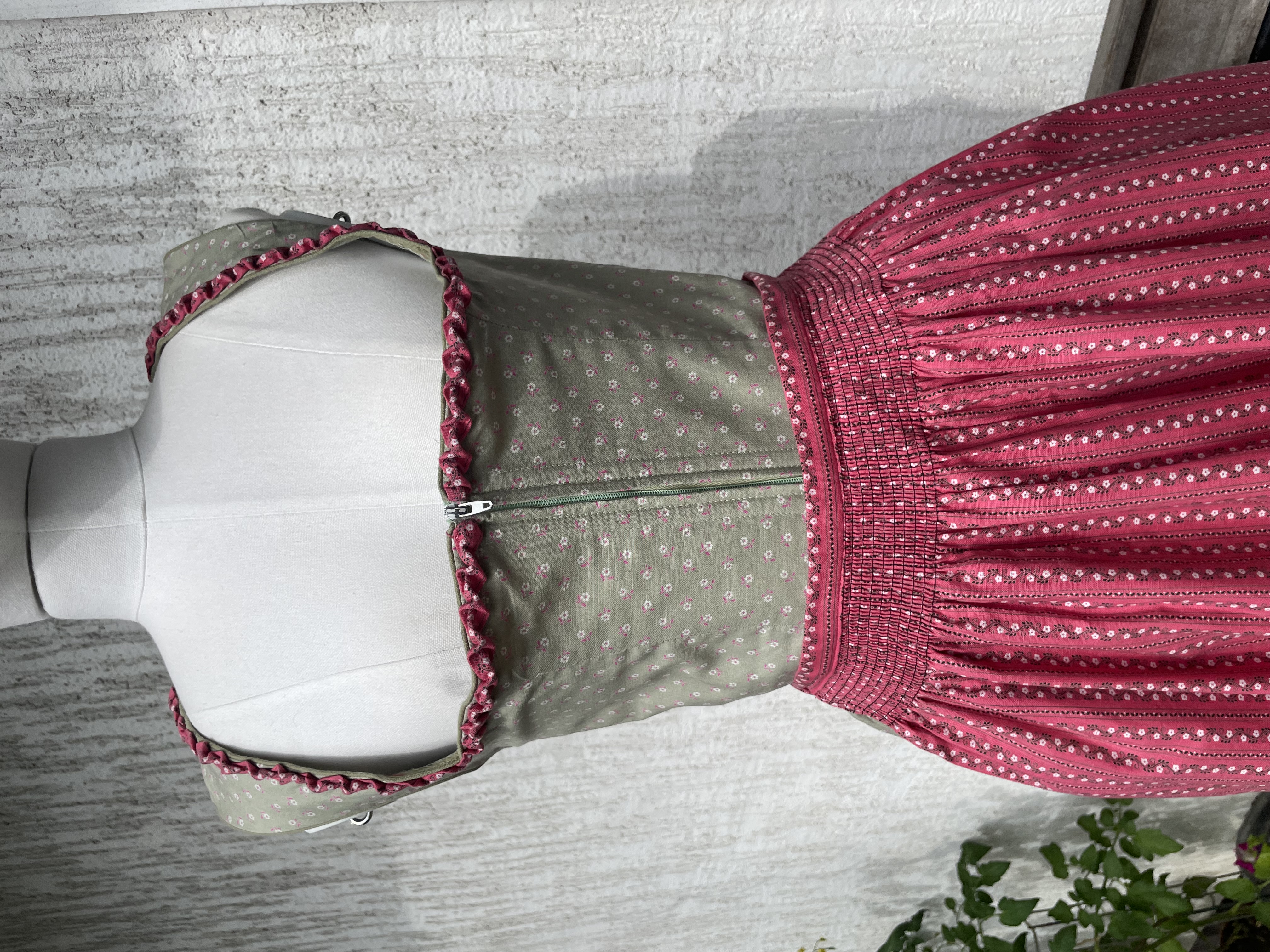 Dámské dirndl šaty selský, country, vintage styl vel. 38