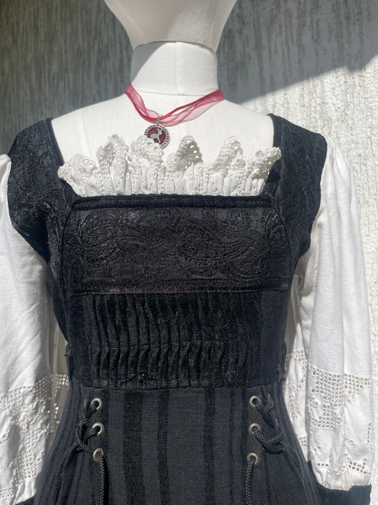 Dámské šaty v selském, dobovém, vintage, country stylu vel. 36/38