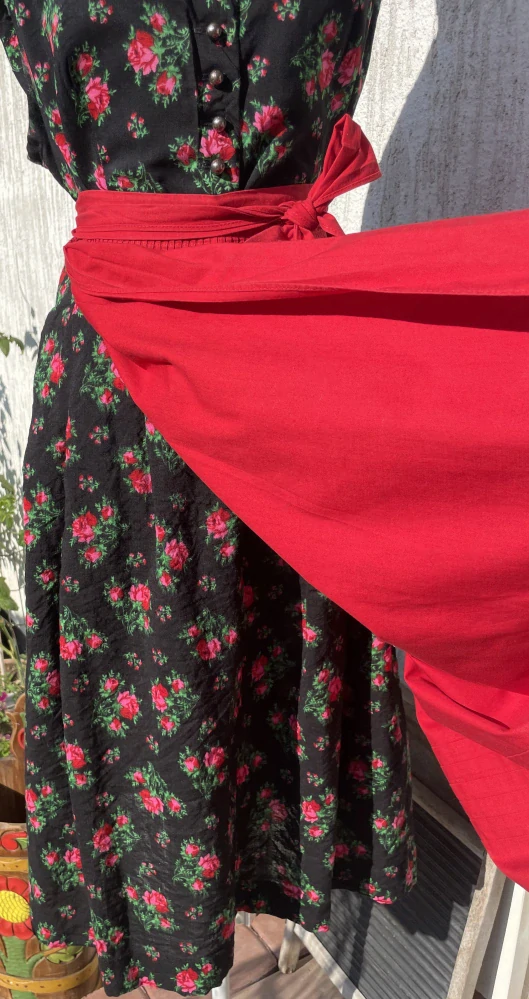 Dámské dirndl šaty selský styl vel. 44/46