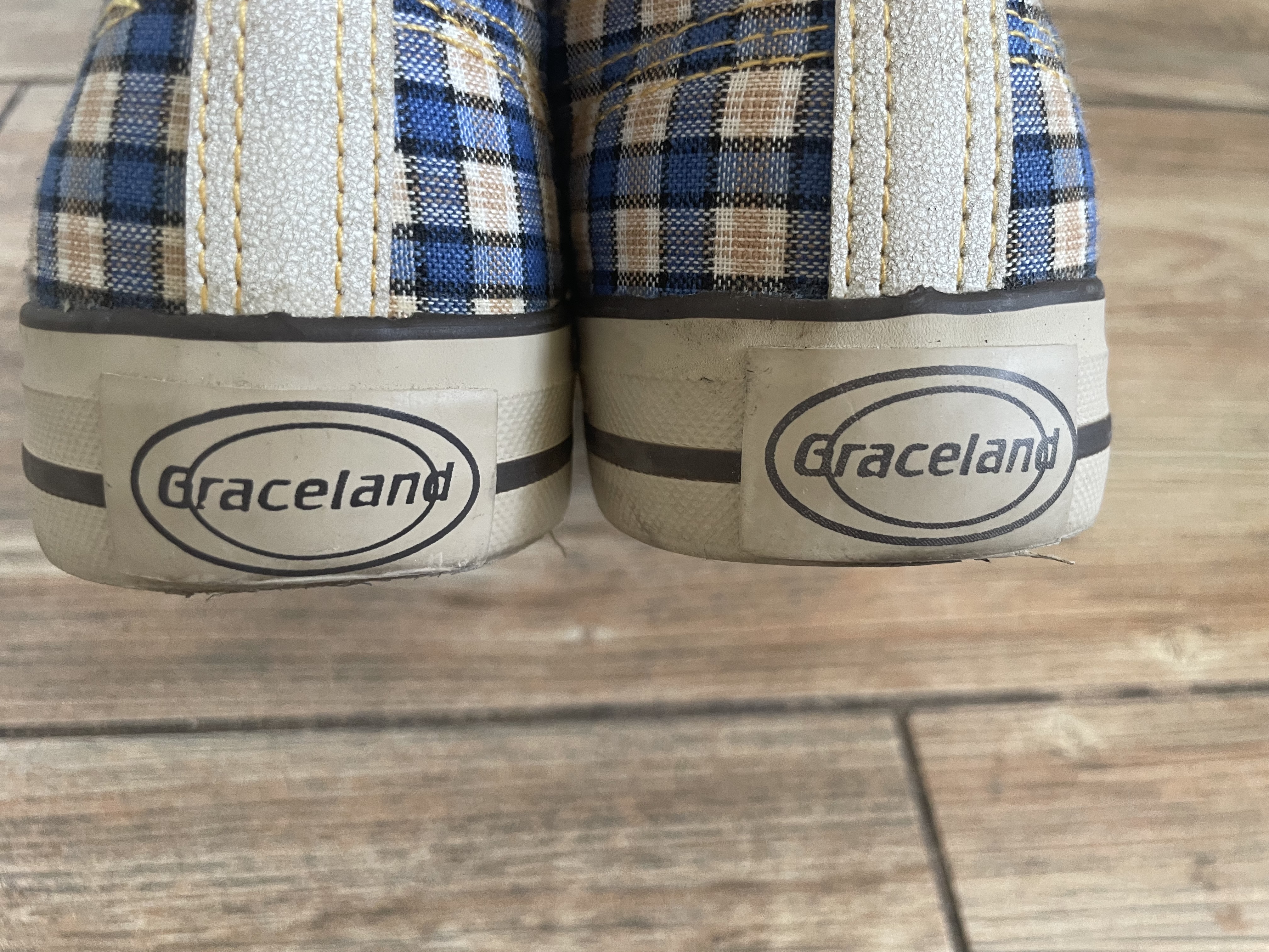 DÍVČÍ DÁMSKÉ TENISKY V DIRNDL, SELSKÉM STYLU
