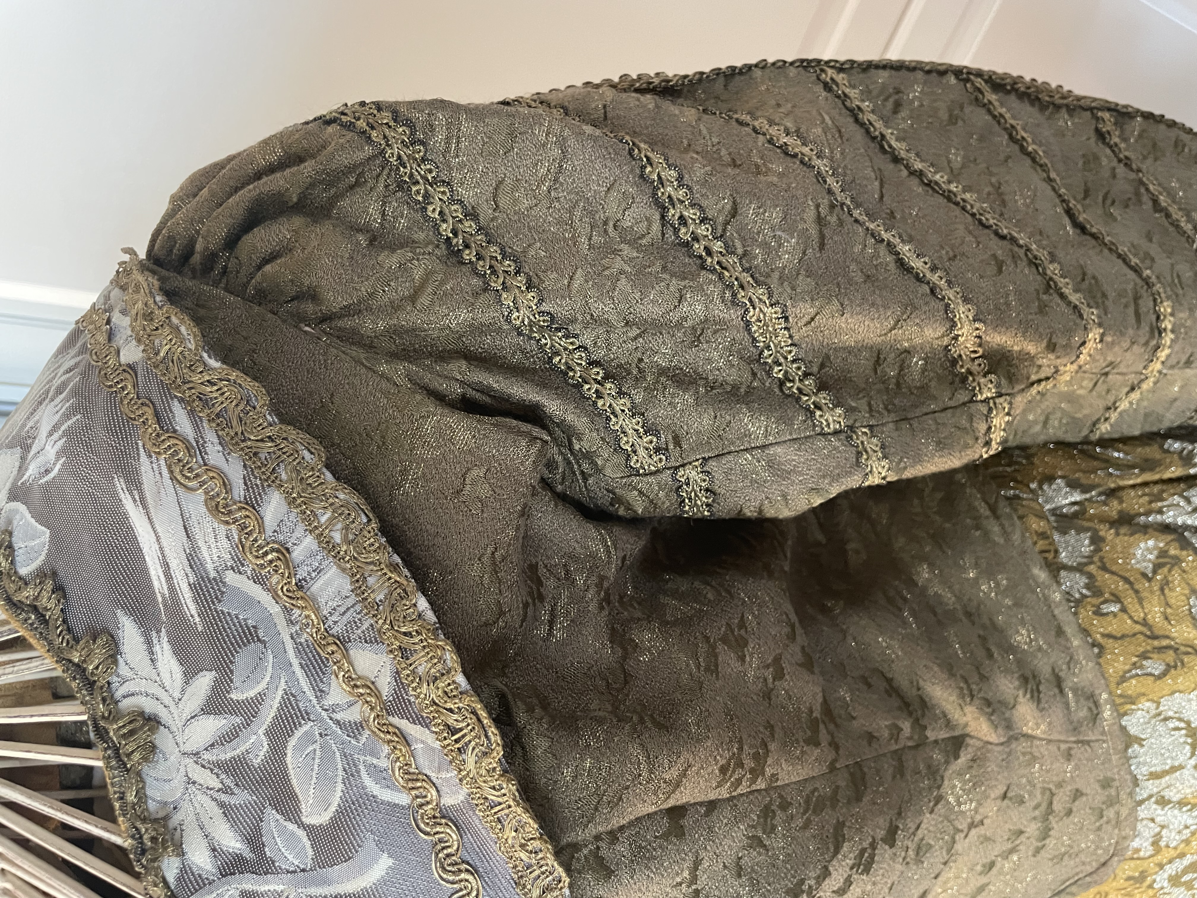 dámské šaty v historickém stylu šlechtična, princezna vel. 36/38