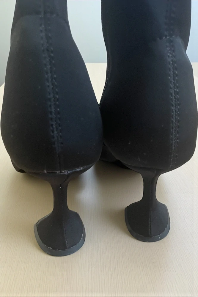 dámské boty v historickém stylu vel. 39