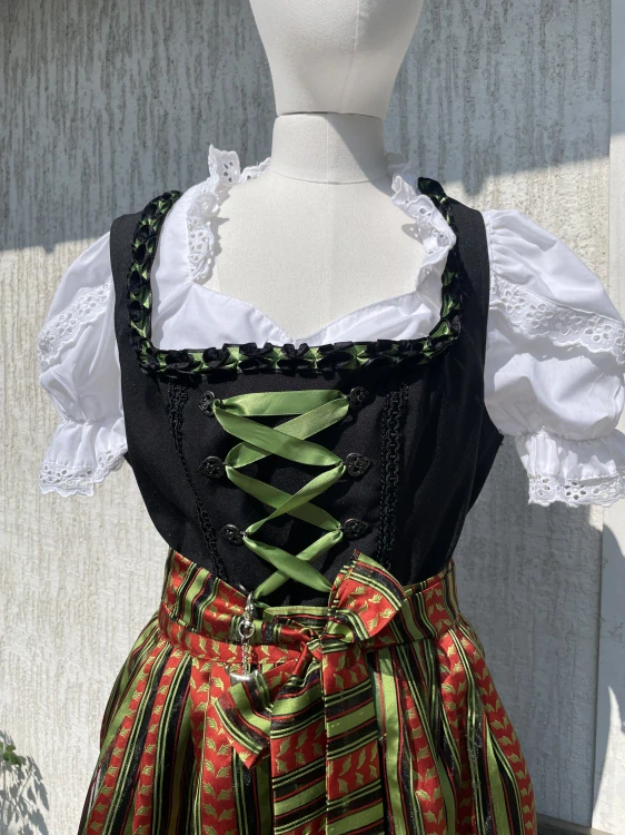 Dámské dirndl šaty selský styl vel. 42