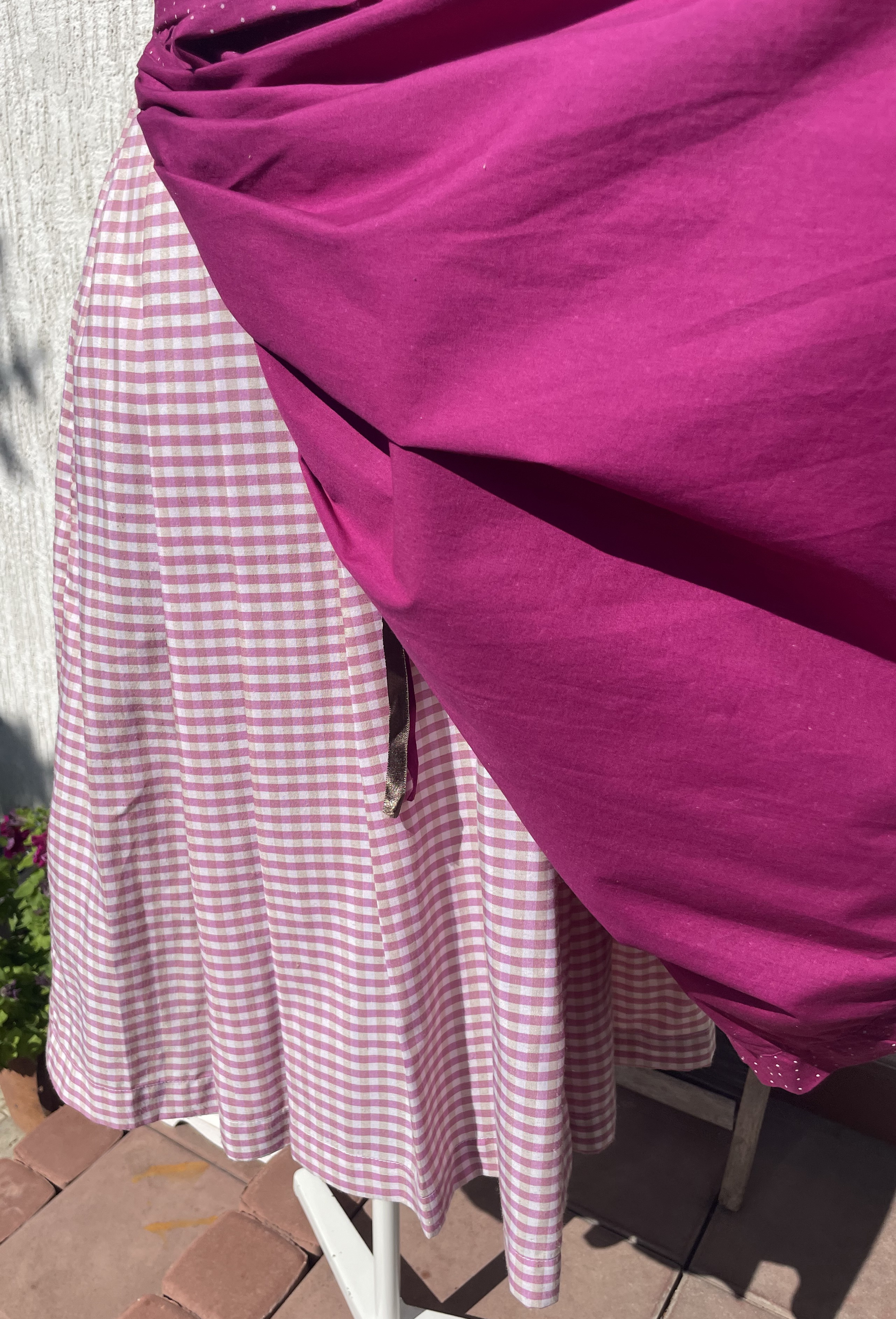 Dámské dirndl šaty selský styl Oktoberfest vel. 38