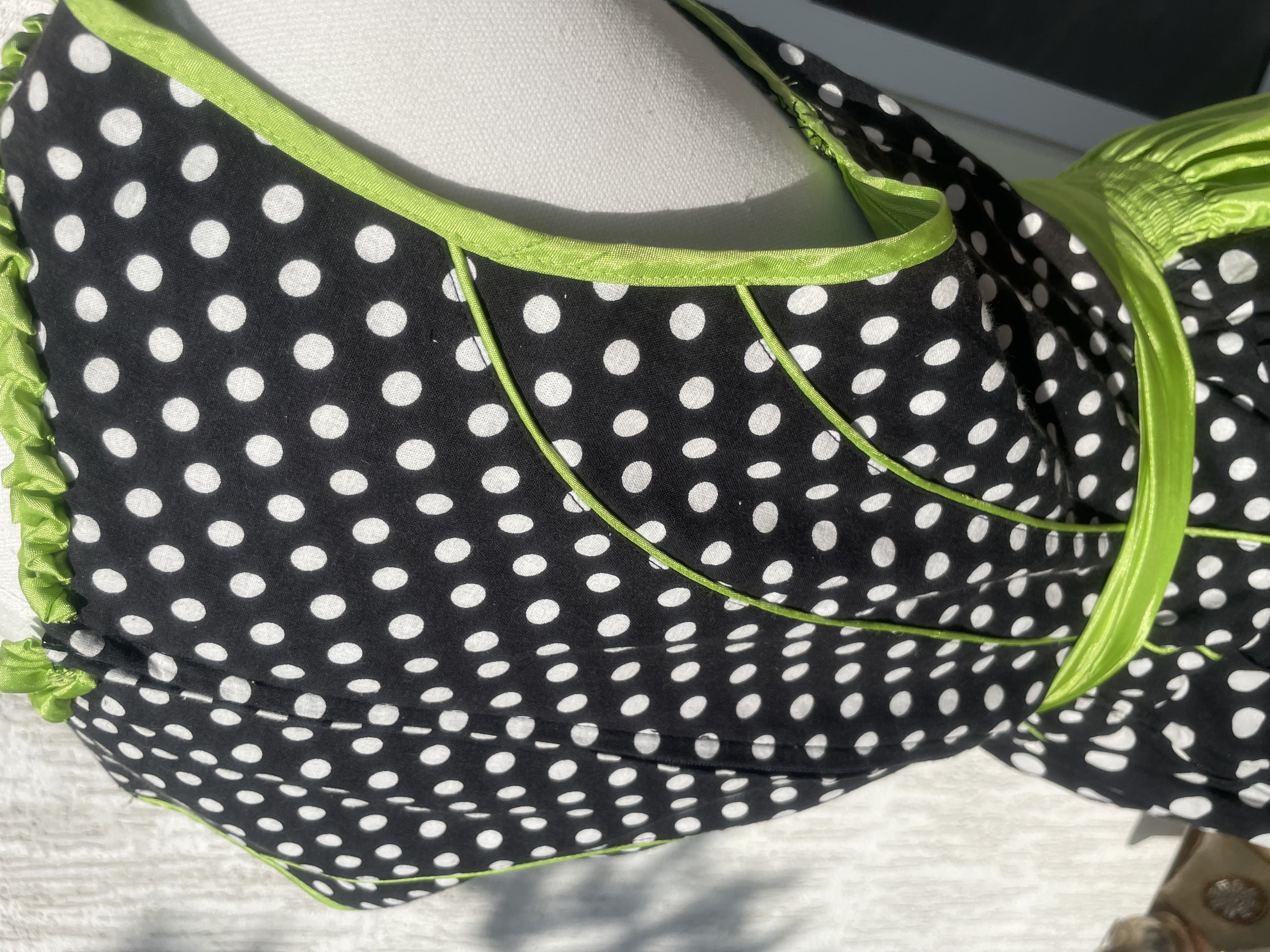 Dámské dirndl šaty selský styl vel. 38