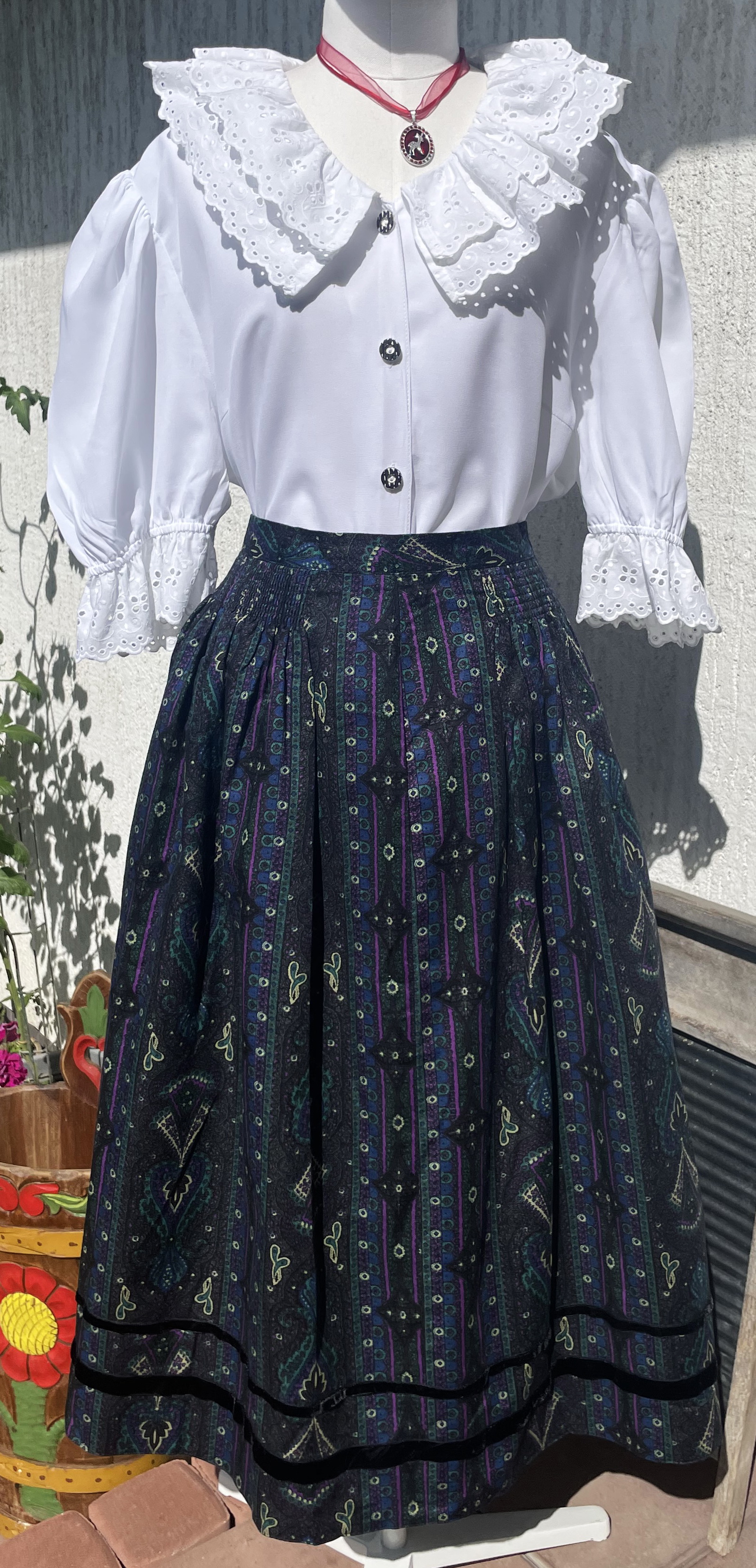 Dámská sukně v selském stylu vel. 40/42