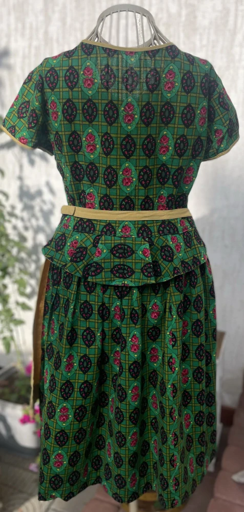 Dámské šaty v dobovém, vintage stylu vel. 36/38
