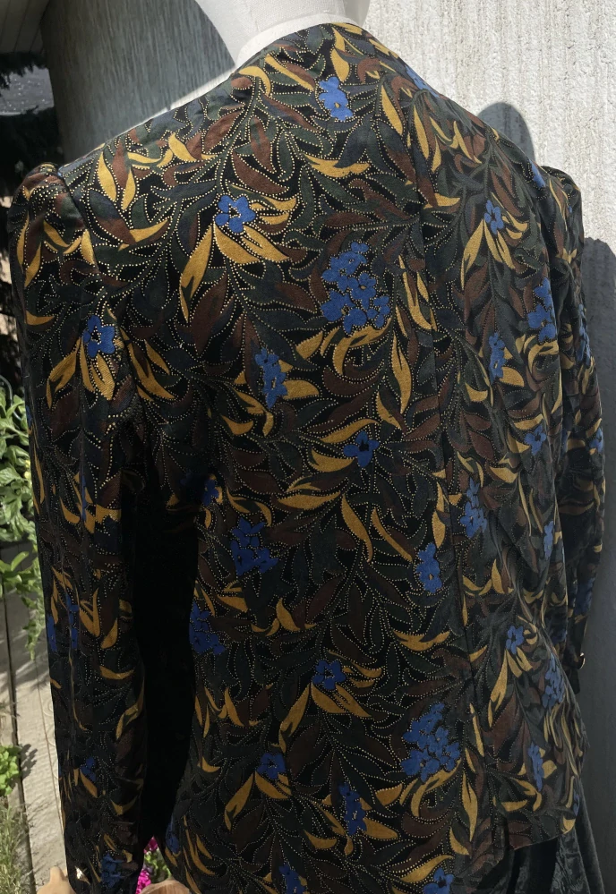 Dámské elegantní sako ve vintage stylu vel. 42
