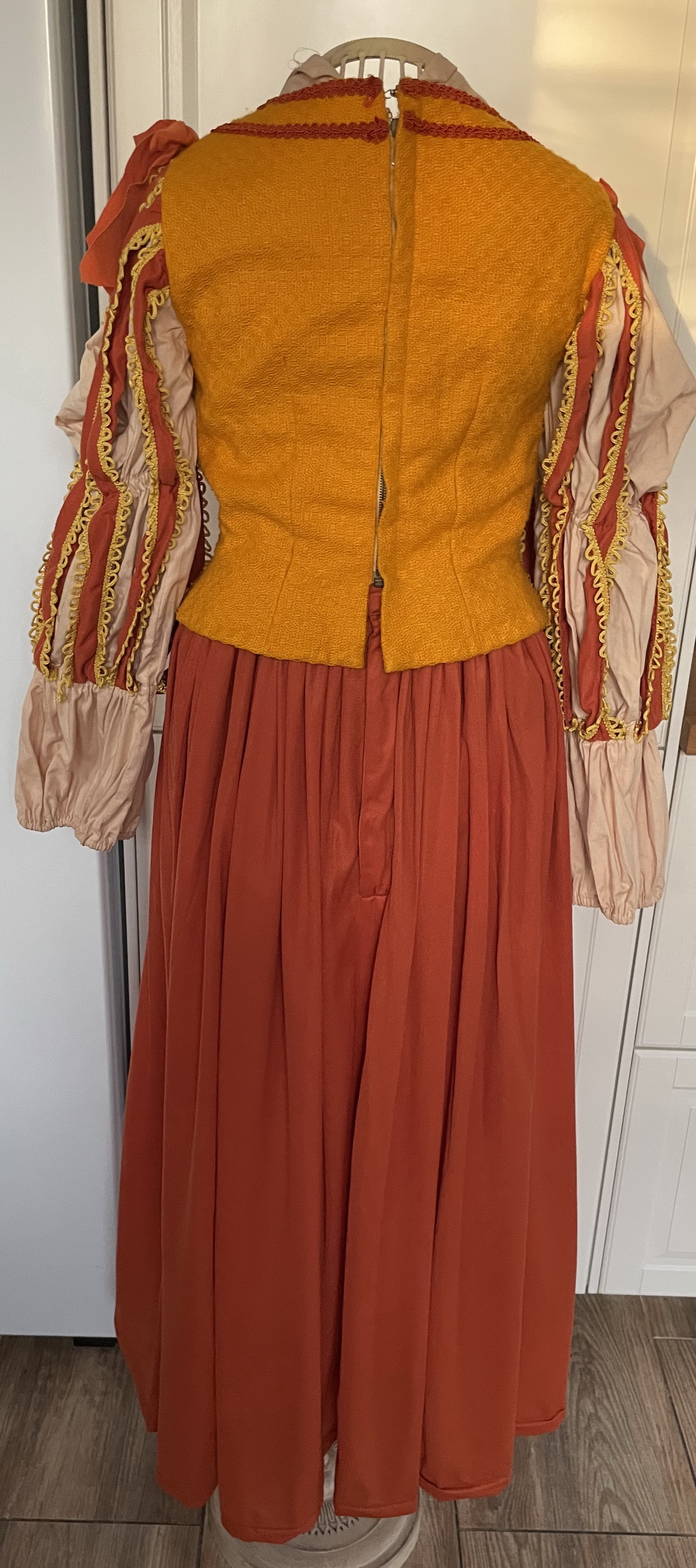 dámské dobové šaty vel. 164- XS