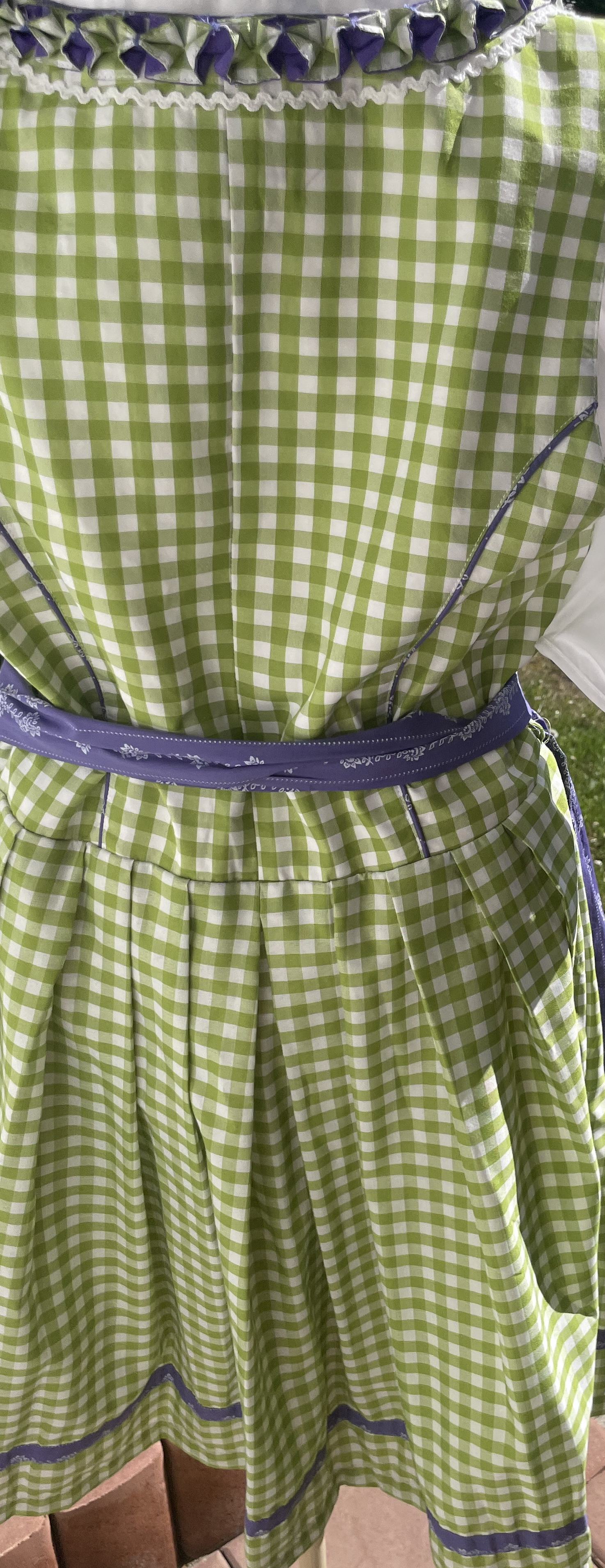 Dámské šaty dirndl selský styl vel. 42
