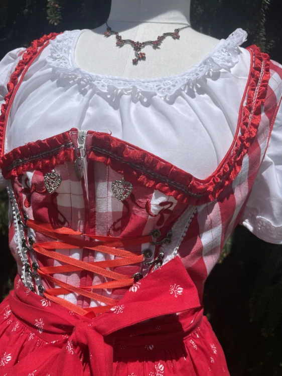 Dámské dirndl šaty selský styl vel. 40