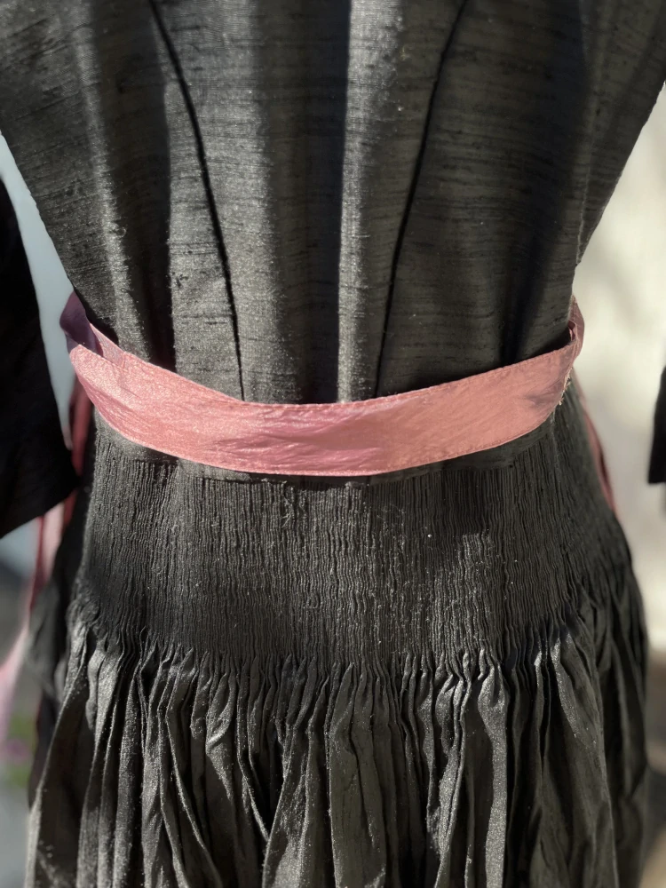 Dámské šaty dirndl selský styl vesničanka, selka, hospodská vel. 36/38