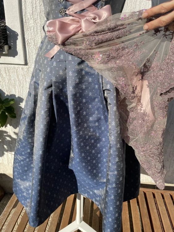 Dámské dirndl šaty selský styl vel. XS